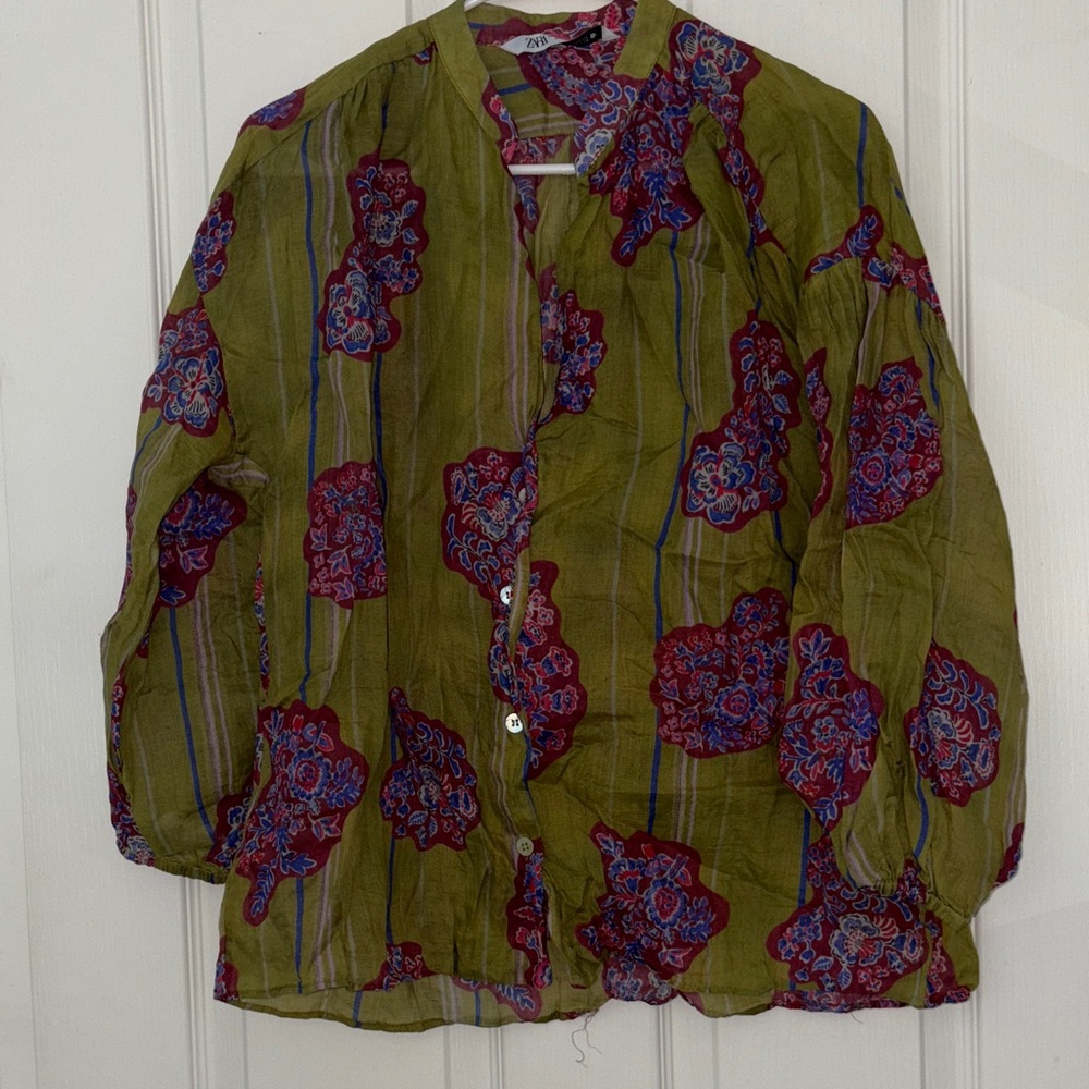 Zara Olive Green Floral Button-Up Blouse with Red and Blue Accents